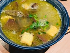 金陵鸭血粉丝汤-弄堂小笼包(西青中北永旺购物中心店)