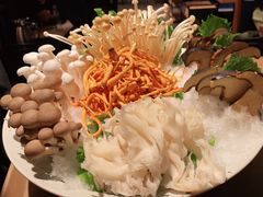 菌菇拼盘-老墙根涮肉·铜锅·烧烤(欢乐谷·王四营店)