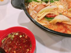 -吕阿婆骨汤麻辣烫(云岗店)