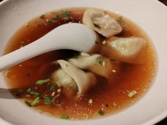 鲜肉荠菜汤馄饨-上海小南国(正大店)