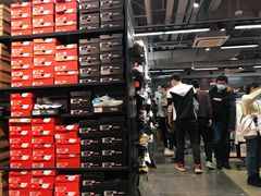 -NIKE上海青浦优选体验店