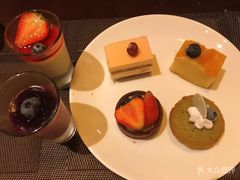 蛋糕-OPEN開全日自助餐厅·西餐·海鲜(佛山希尔顿酒店)