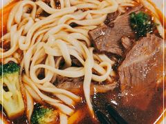 -康师傅私房牛肉面(马泉营奥莱店)