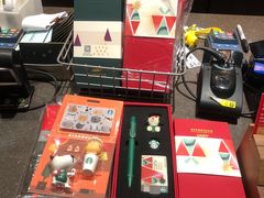 -星巴克臻选(南京金茂览秀城店)