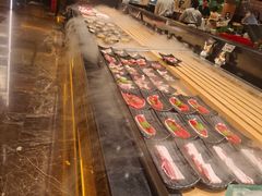 -钱小奴海鲜自助黑金店(杭州滨江龙湖店)