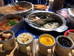 -马路边边串串香(苗栗路店)