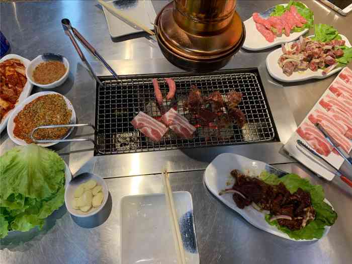 原始烤肉(洪兴路店)-"周日去吃的,所以买不了套餐,就自己看着点.