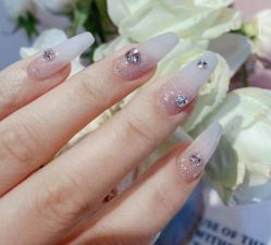 -悦颜美佳·美容·美甲美睫