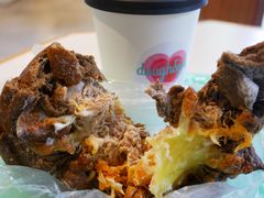 金枪鱼芝士面包-Dough&Joe团憩(瑞虹天地月亮湾店)