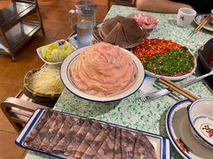 -海底捞火锅(新松江路生日主题店)