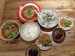 -老方桌烂蹄花川菜馆(九龙坡店)