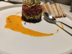 牛肉塔塔配牛油果黑橄榄酱-Solo(衡山路店)