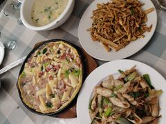 吃饭前-华春餐馆(鱼山路店)
