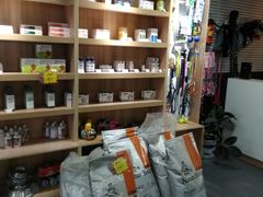 -佳百利宠物(荣乐中路115弄小区店)