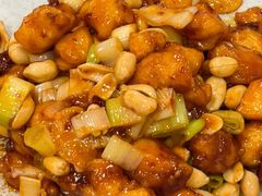 -鑫巴蜀小镇 · 水煮鱼专研店(玉桥店)