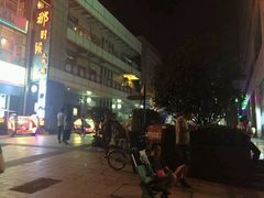 -港澳广场购物中心