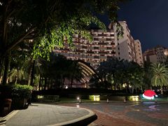 -三亚湾海居铂尔曼度假酒店