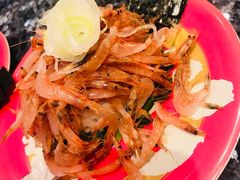 鱼子军舰寿司-回転寿司酒場 銀座沼津港