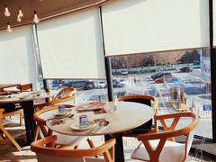靠窗位-必胜客(巴沟店)