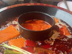 -三江两海老火锅(北京首店)