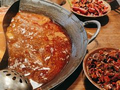 -萍姐火锅·公路夜市(武汉首店)