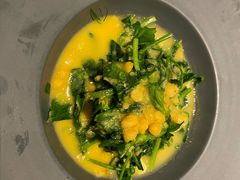 豌豆黄浸豌豆尖-半山腰·云南菜(侨福芳草地店)