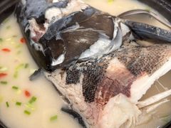 砂锅鱼头-万佛湖许老大铁锅鱼(黑金冠店)