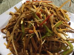 -胖太太四川麻辣排骨串(镇江路分店)