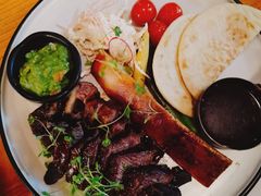 -Pistolera Mexican Cantina女枪手墨西哥餐厅(碧云路店)