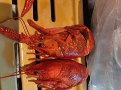 -肥肥虾庄·金牌油焖大虾(汉街SKP店)
