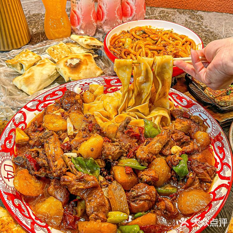 不用去新疆也能吃到正宗的新疆羊肉串！！