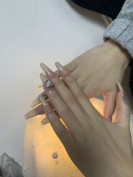 -芊屿芊浔美甲