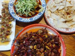 -柴窝堡22号辣子鸡·传承新疆菜