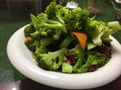 -宏源鑫海鲜餐厅·海景婚宴厅(石老人店)