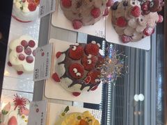 -花花卷卷·鲜食蛋糕(静安久光百货店)