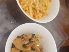 -李犟大爆鳝面·手工蟹黄包(湖滨西湖店)