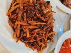 鱼香肉丝-简小姐·上海餐厅(长城大厦店)