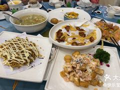 -天外天美食广场(哈尔滨路店)