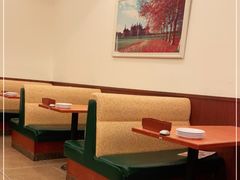 卡座-萨莉亚意式餐厅(河东万达店)