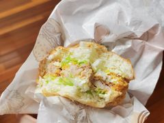 鸡肉汉堡-爱纶蛋糕(百合山庄店)