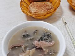 -洪峰浩老北京烧饼夹肉(角门路店)