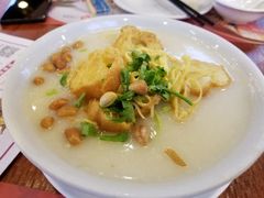 荔湾艇仔粥-点都德(千灯湖环宇城店)