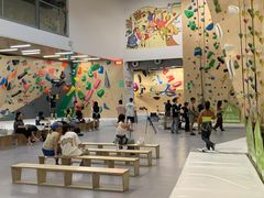 -ROCKPLUS攀岩馆(环宇城店)