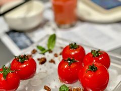 番茄脆菇沙拉-小大董·烤鸭(观景餐厅·南京西路店)