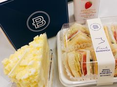 -巴黎贝甜(大宁国际商业广场店)