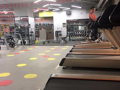 器械区-CXFIT 陈徐健身工作室(凯旋店)