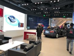 -TESLA 特斯拉(上海太古汇体验店)