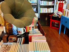 -荒岛书店(黄县路店)