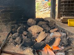 -御霞苑泥烩鸡休闲农庄