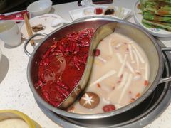 -三人行骨头王火锅(长寿店)